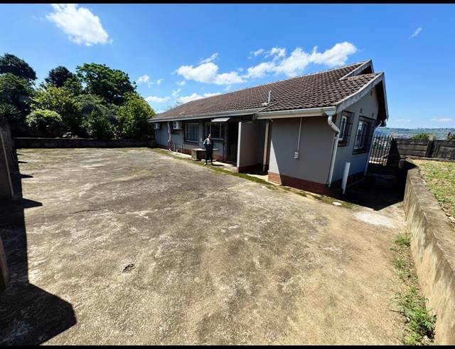 3 BEDROOM FREESTANDING FOR SALE IN LOTUSVILLE